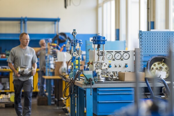 Bedrijfsfilm Von Rohr Armaturen